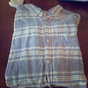 American Eagle men’s button down